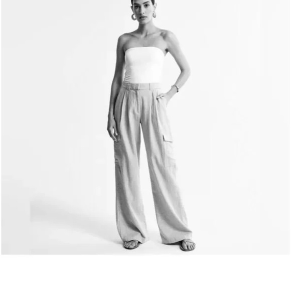 Linen-Blend Tailored Ultra Wide-Leg Cargo Pant - Picture 1 of 6
